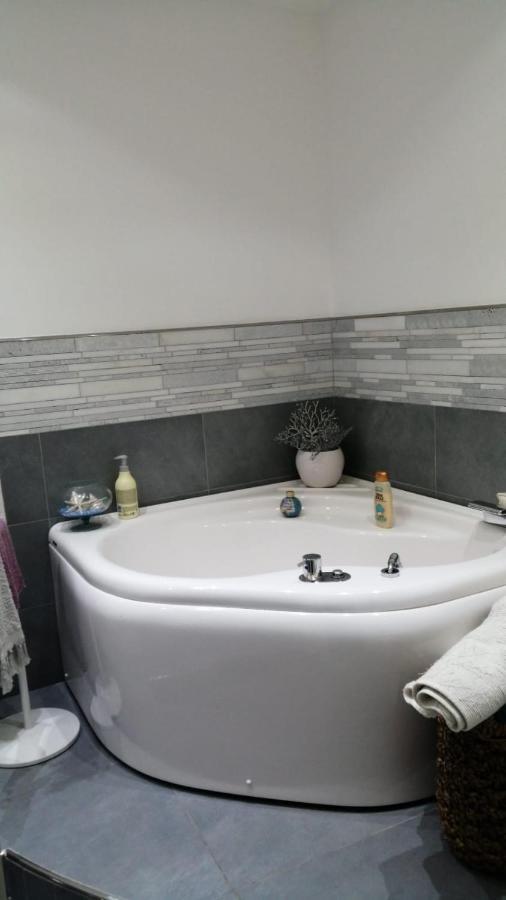 Stella Marina Apartment Procida Bagian luar foto