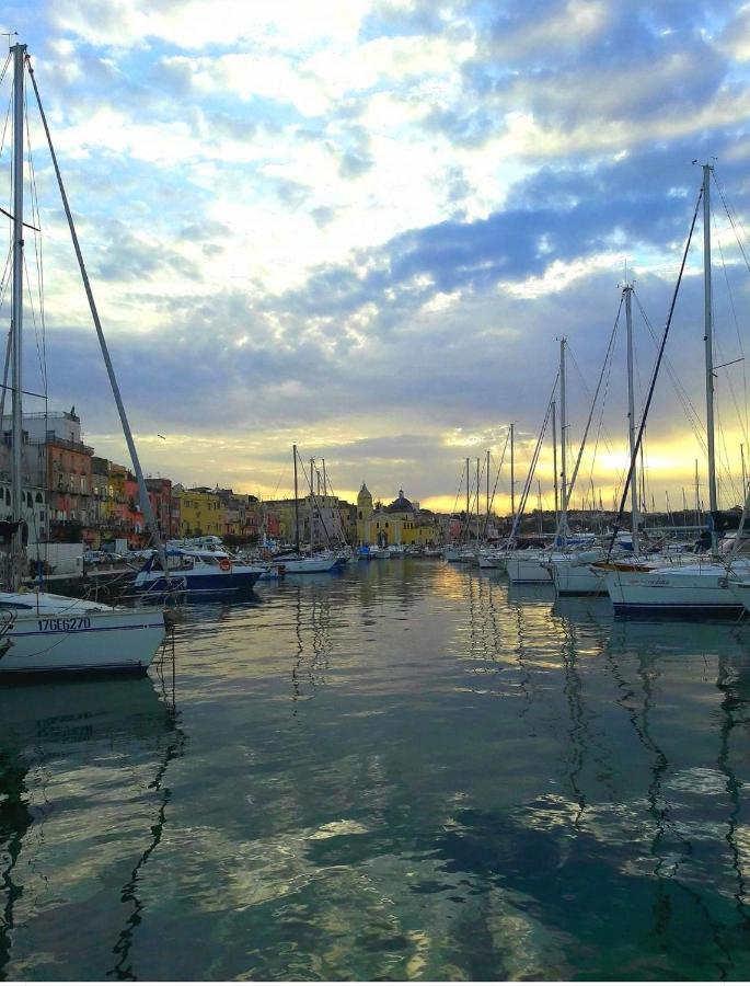 Stella Marina Apartment Procida Bagian luar foto